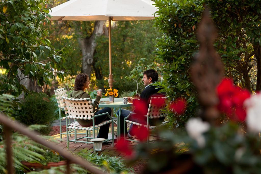 Old Monterey Inn ภายนอก รูปภาพ
